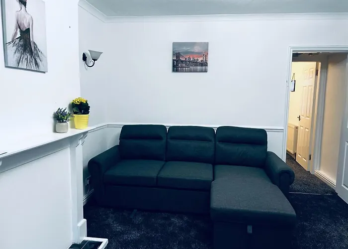 Holiday House Near Football Ground