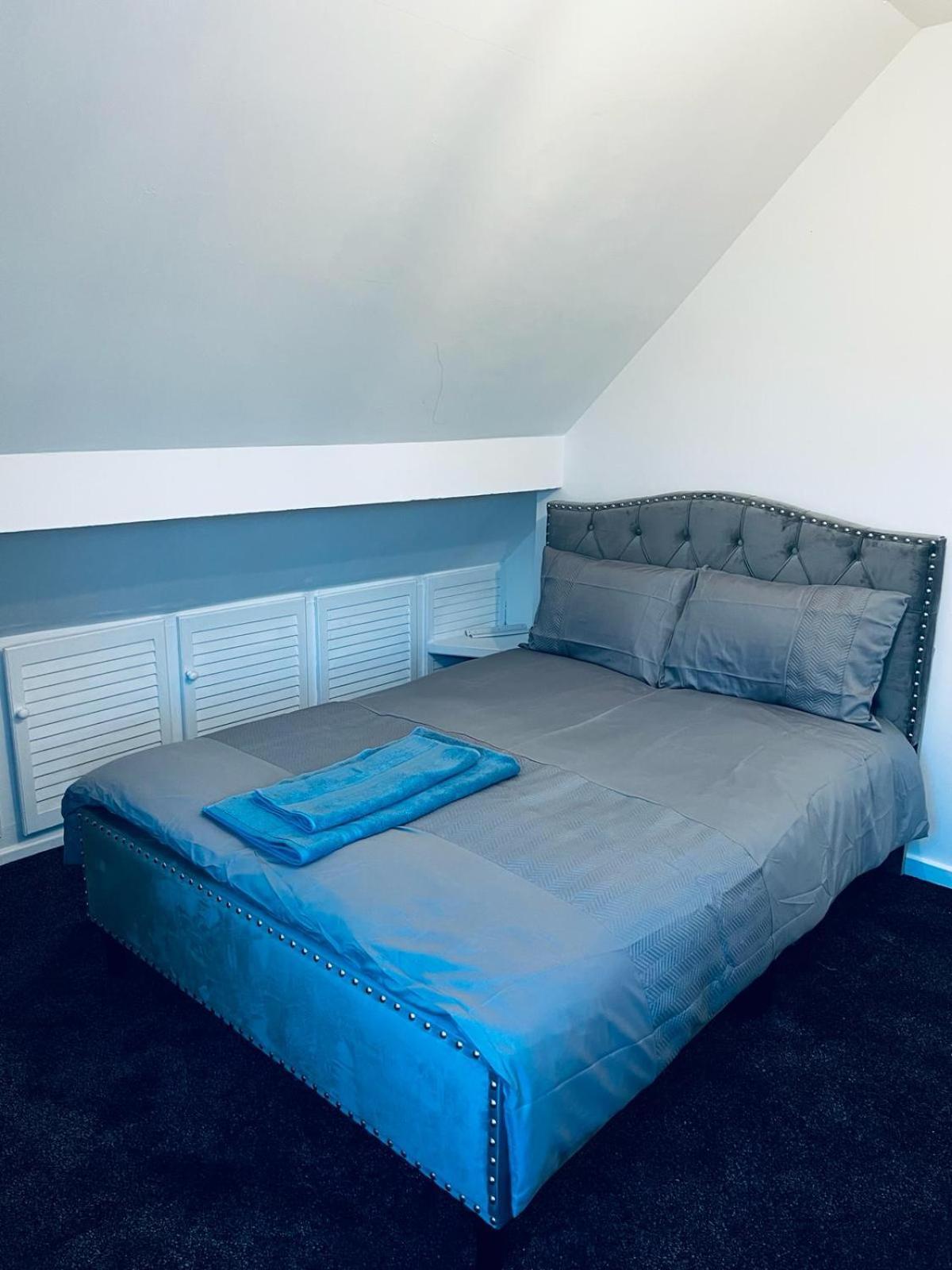 House Near Football Ground Holiday home *